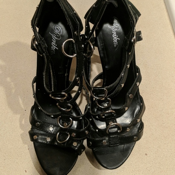 Women's dress shoes - Picture 1 of 4